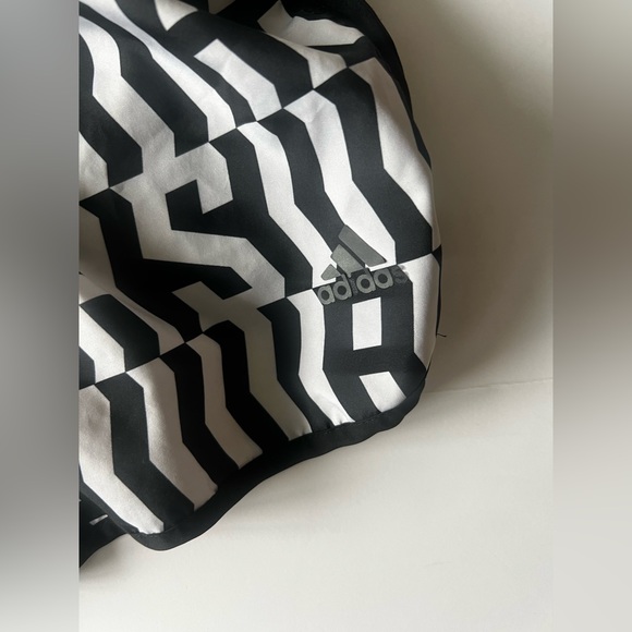 Adidas shorts - Picture 5 of 5